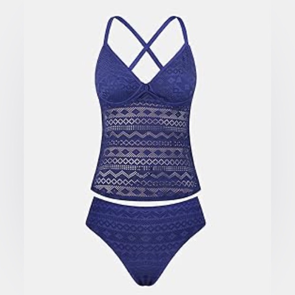 CUPSHE Tankini Set Swimsuits VNeck Adjustable Straps Underwire Back Hook Cutout